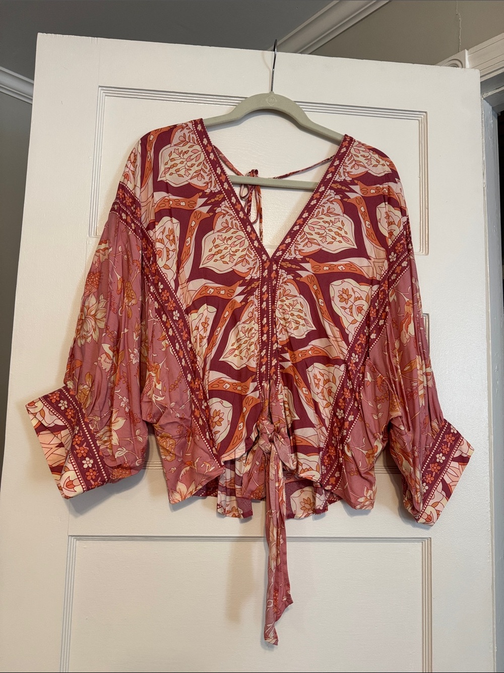 NWT Bohemian Pink Floral Tie-Front Women's Top
Size large